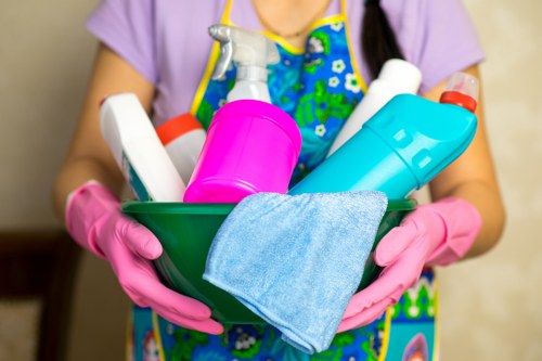 Pricing factors for a Bromley deep cleaning project